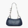Bolso bandolera con charm de denim desgastado