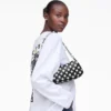 Bolso bandolera con charm Derrick Adams X Marc Jacobs