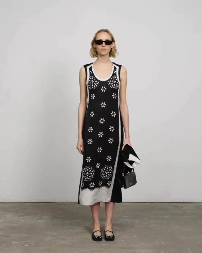 Vestido con ojales Trompe L’Oeil