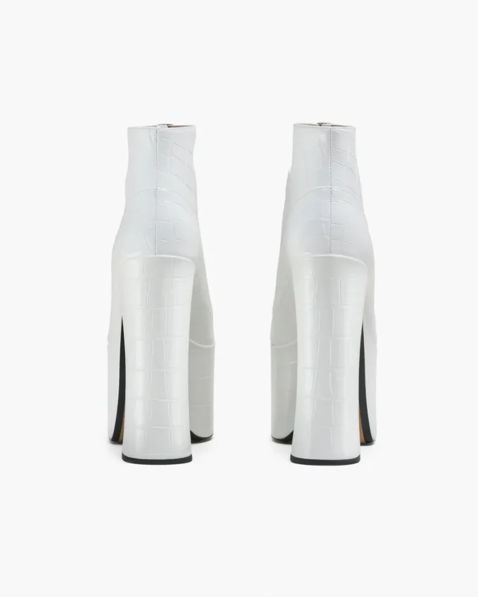 Botines Kiki con relieve de cocodrilo