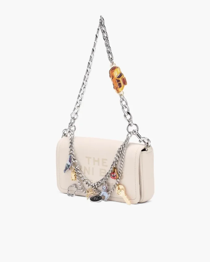 Cadena con charms para el hombro