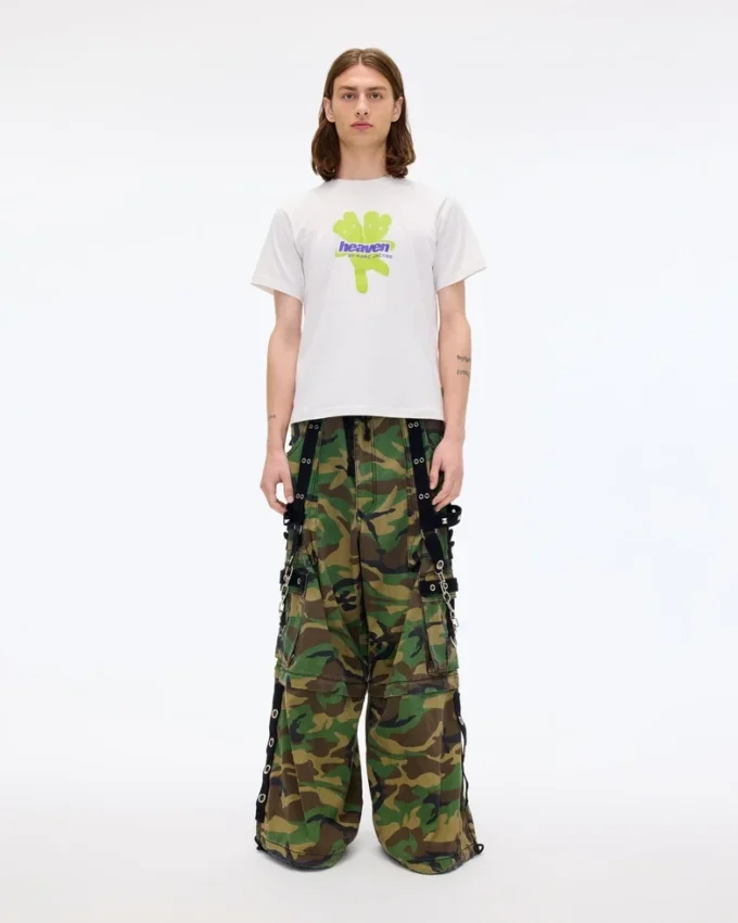 Camiseta con el logotipo Heaven