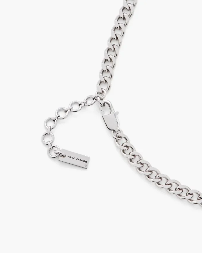 Collar con charm adhesivo