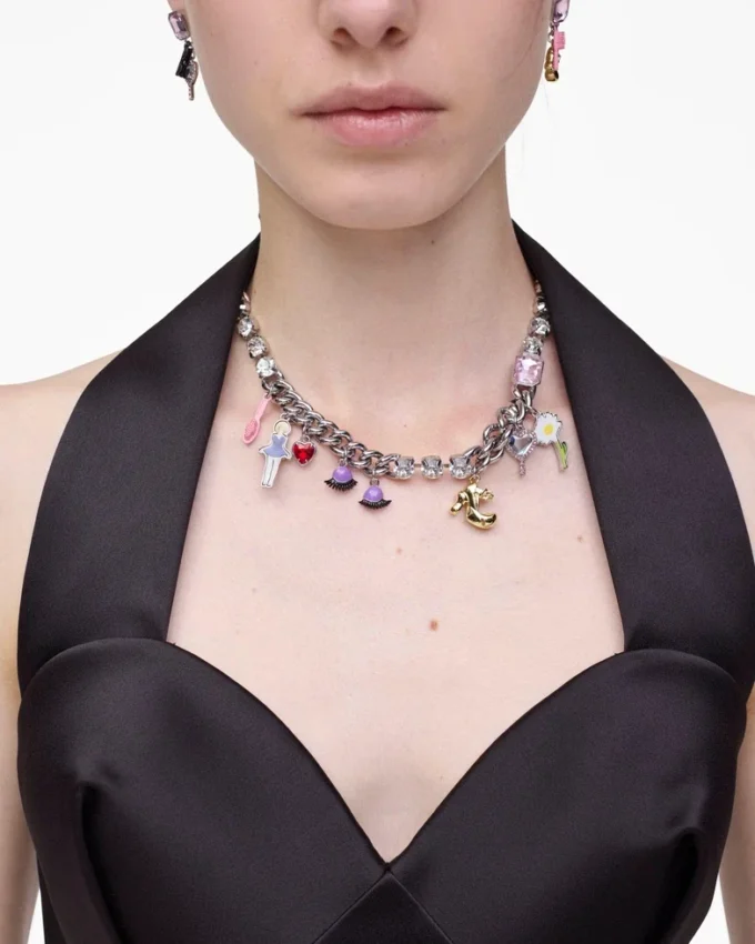 Collar con charms Dollhouse