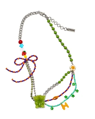 Collar con colgante de goma