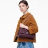 El bolso bandolera acolchado convertible doble