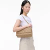 El bolso bandolera acolchado convertible doble