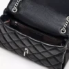 El bolso bandolera acolchado convertible doble El bolso bandolera acolchado convertible doble