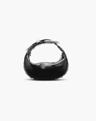 El bolso de fiesta de charol arrugado