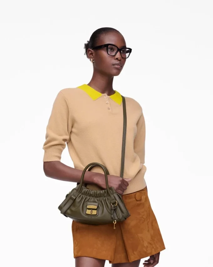 El bolso pequeño Cristina