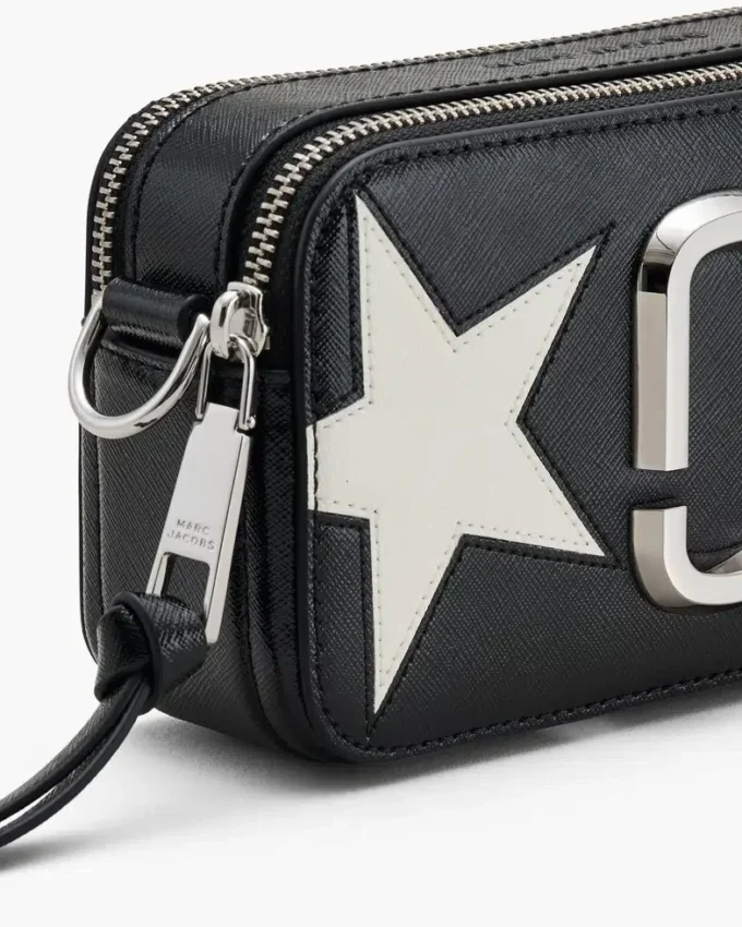 El bolso Snapshot de cuero con parche de estrellas