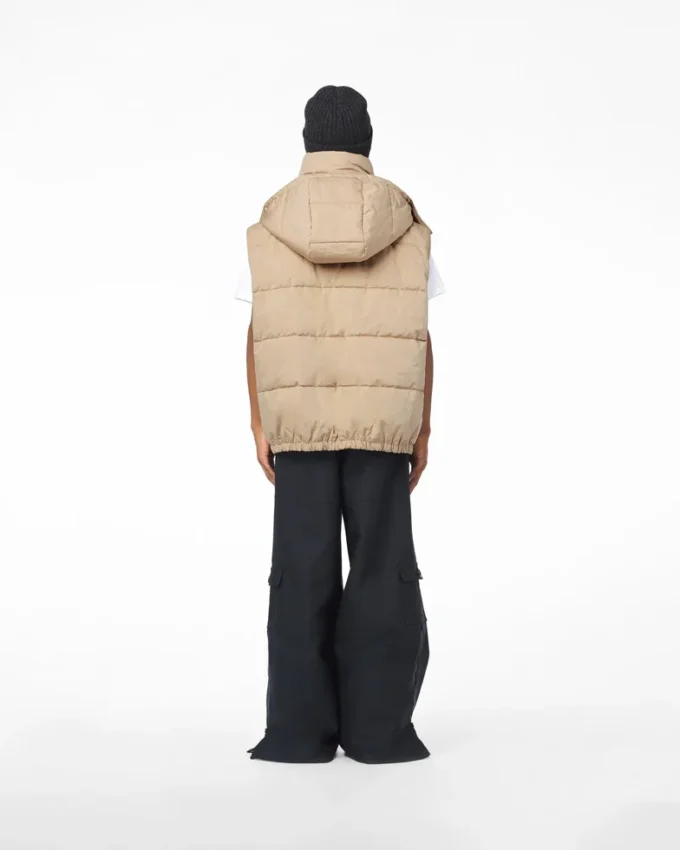 El chaleco acolchado oversize