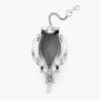 El charm Nano Tote de piel metalizada