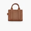 El charm para bolso Nano Tote Bag