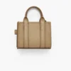 El charm para bolso Nano Tote Bag