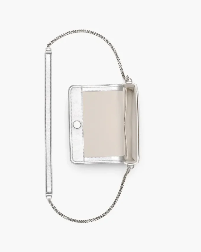 El mini bolso con cadena de cuero metalizado El mini bolso con cadena de cuero metalizado