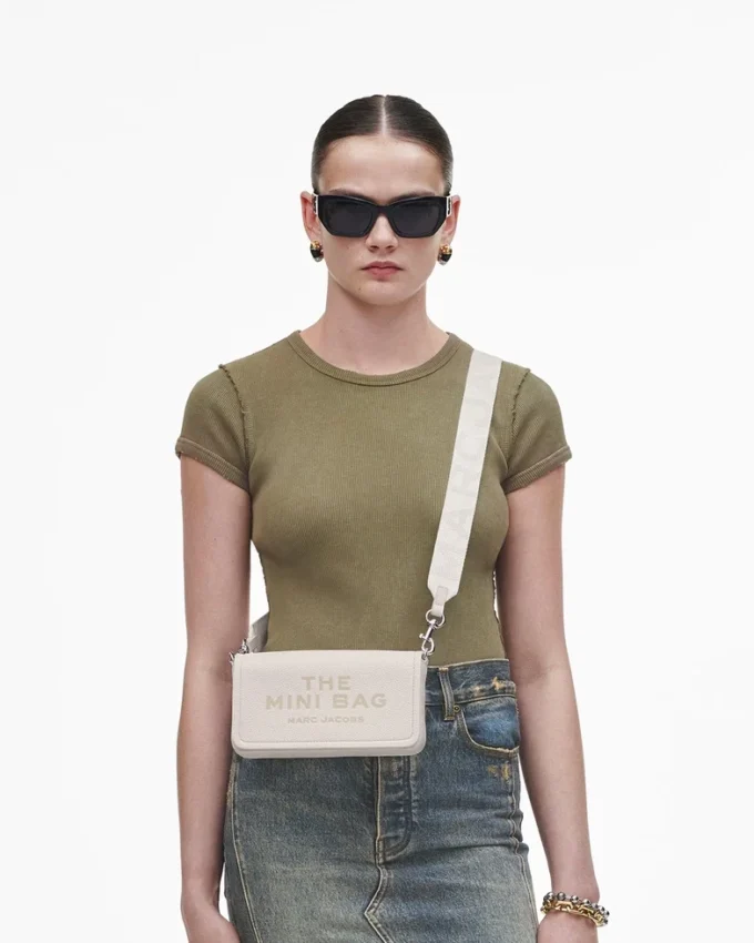 El mini bolso de cuero