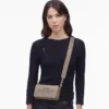 El mini bolso de cuero