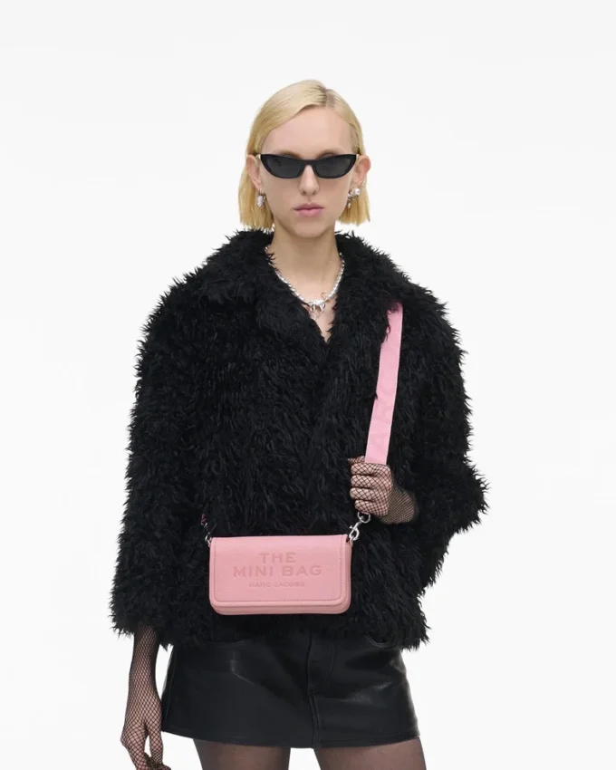 El mini bolso de cuero