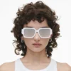 Gafas de sol cuadradas con espejo y logotipo llamativo