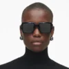 Gafas de sol cuadradas con logotipo llamativo