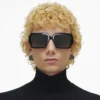 Gafas de sol cuadradas con logotipo llamativo