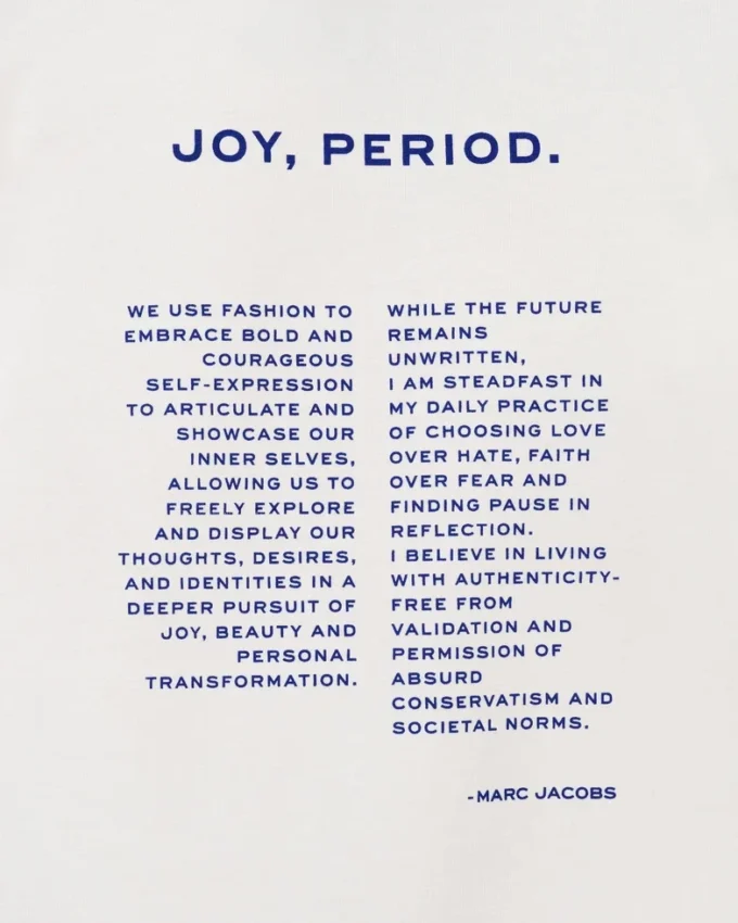 Joy. Camiseta ajustada