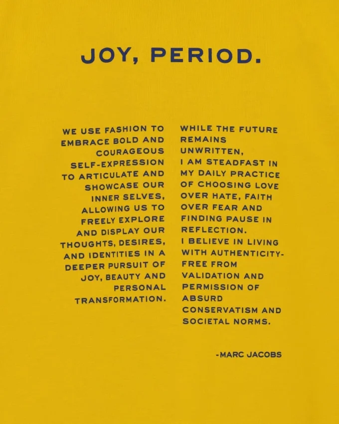 Joy. Camiseta ajustada