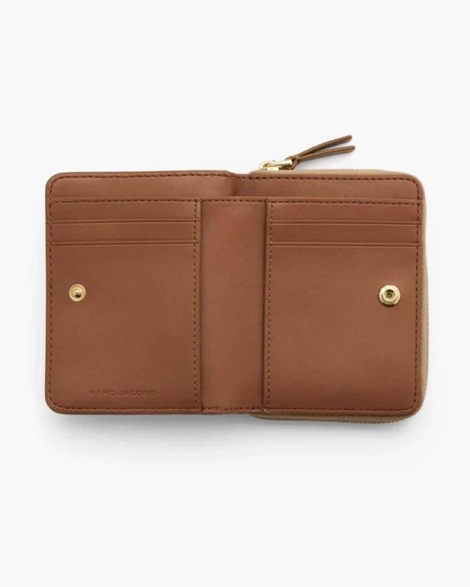 La mini cartera compacta de cuero