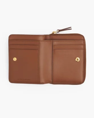 La mini cartera compacta de cuero