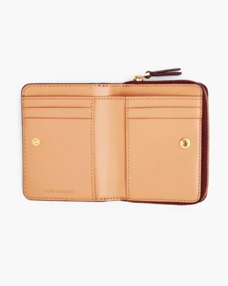 La mini cartera compacta de cuero