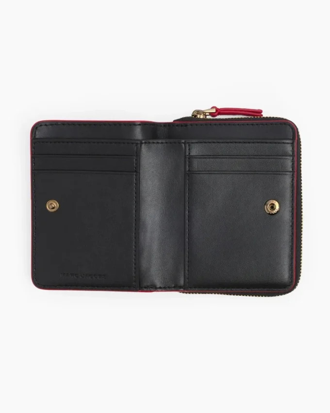La mini cartera compacta de cuero