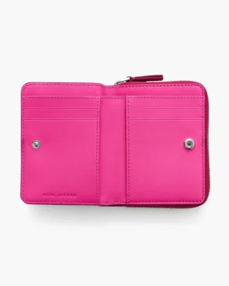 La mini cartera compacta de cuero