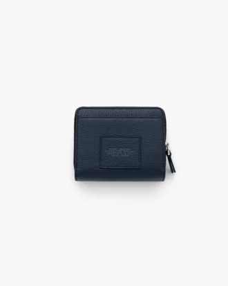 La mini cartera compacta de cuero