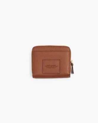 La mini cartera compacta de cuero