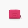 La mini cartera compacta de cuero