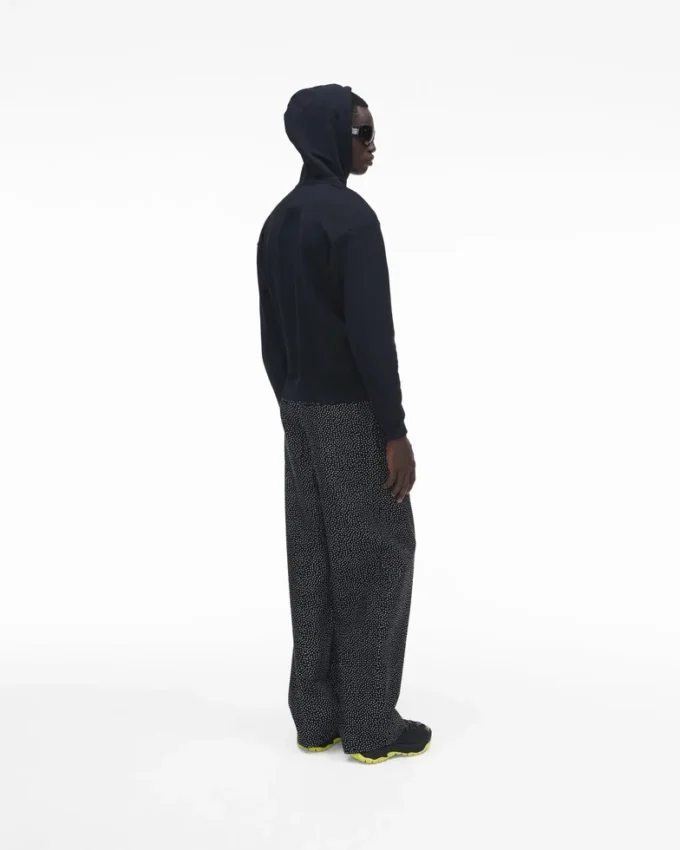 La sudadera con capucha