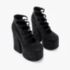 Las botas tobilleras Kiki con pedrería