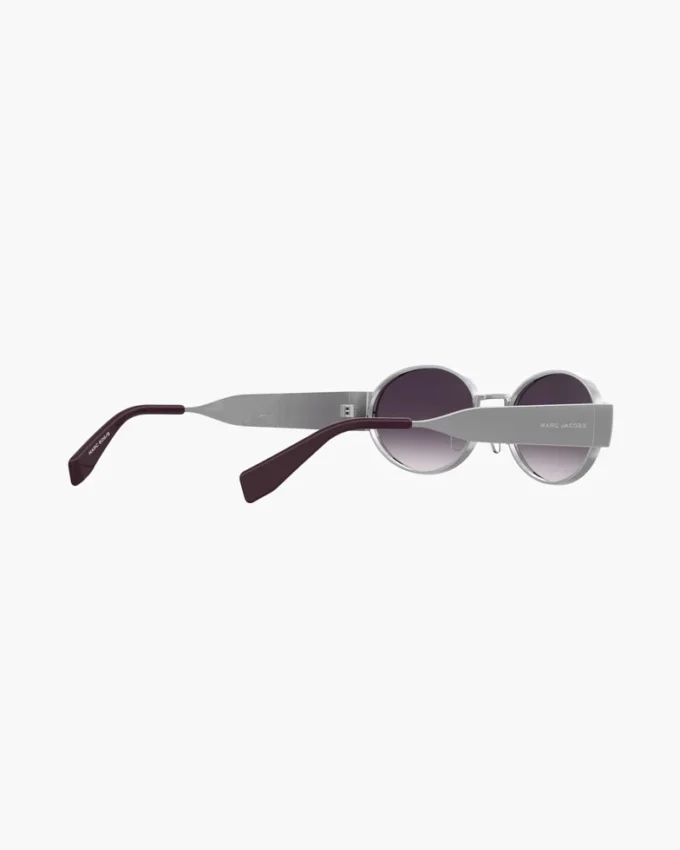 Las gafas de sol redondas con logotipo clásico