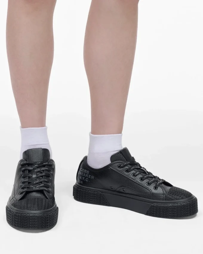 Las zapatillas de cuero