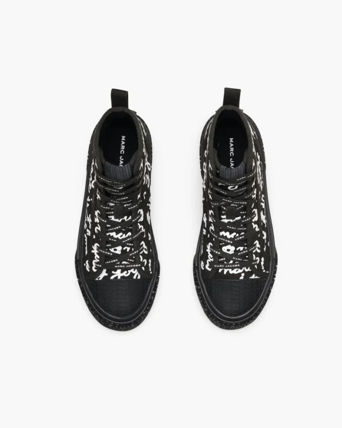 Las zapatillas de lona Marc Is Joy