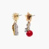 Pendientes con charms decorativos