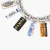 Pulsera con charms de matrículas de ciudades