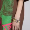 Pulsera con colgantes de personajes