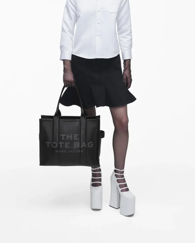 The large leather Tote Bag