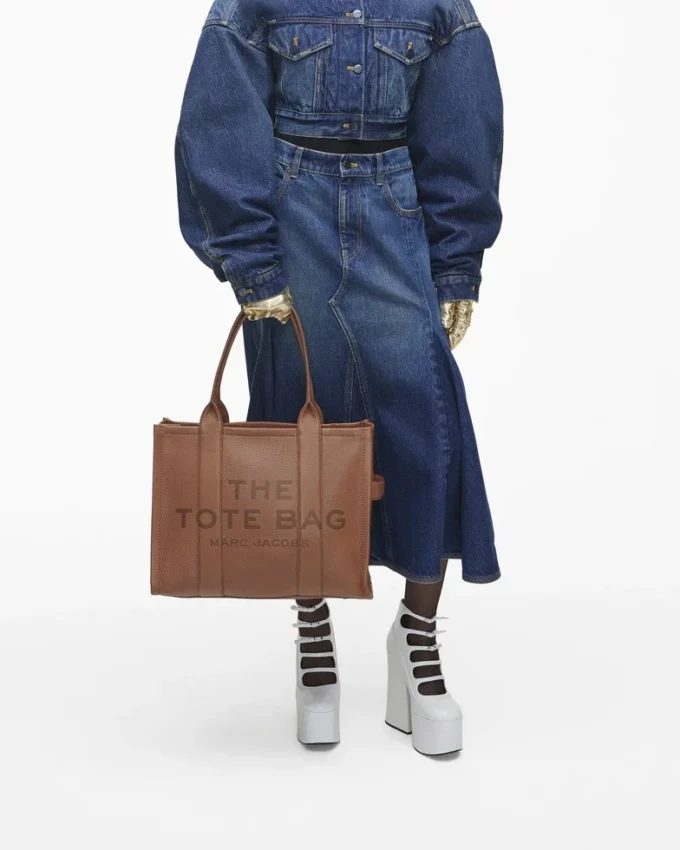The large leather Tote Bag