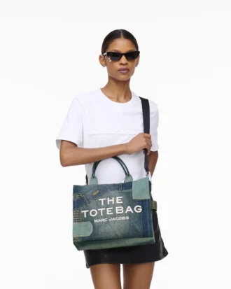 The Tote Bag mediano de denim deconstruido
