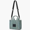 The Tote Bag pequeño de denim lavado con Monogram