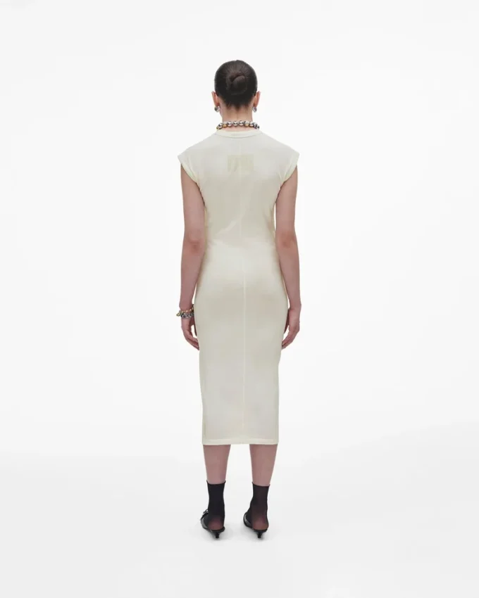 Vestido con costuras