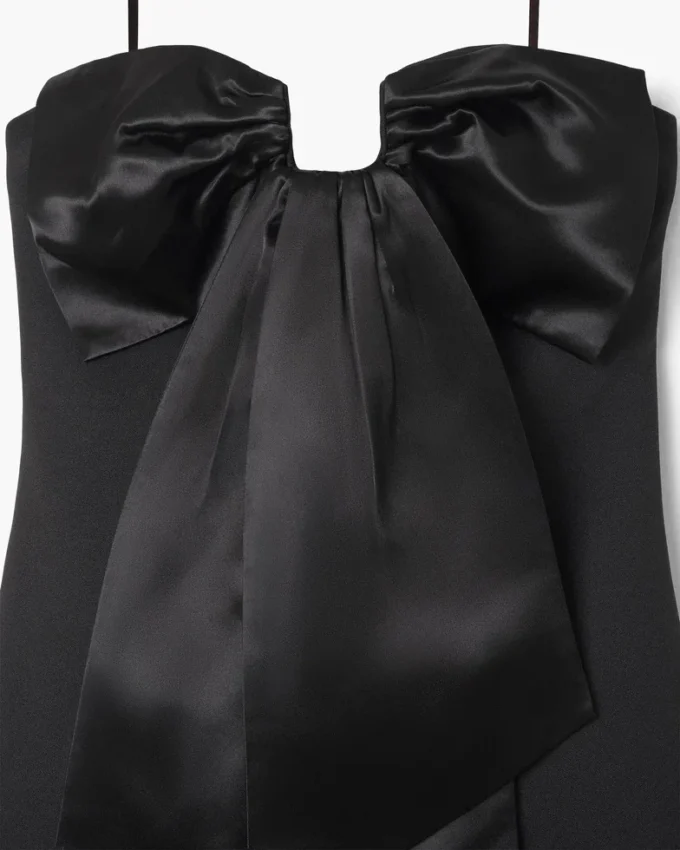 Vestido con lazo